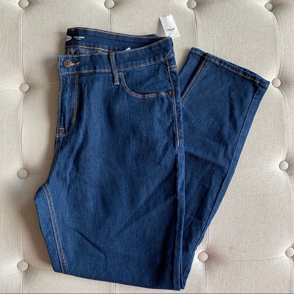 NWT Old Navy Super Skinny Mid Rise Jeans Size 14